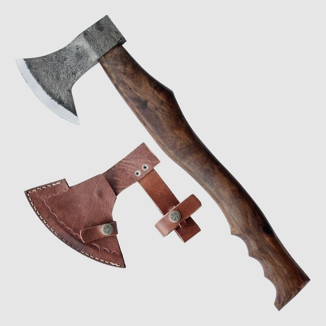 urige Axt fr Mittelalter Lager zum Holz hacken Fingermulden Lederschutz 675g