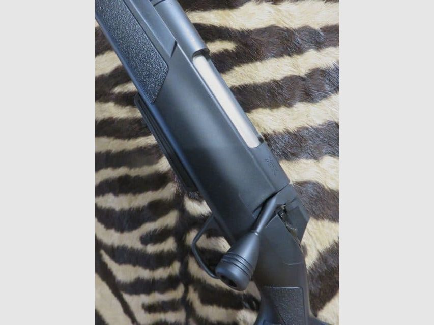 Repetierbüchse Limited Edition WINCHESTER XPR Linkshänder cal.300wm Lauf 61 cm gewinde, Bild 5 von 9