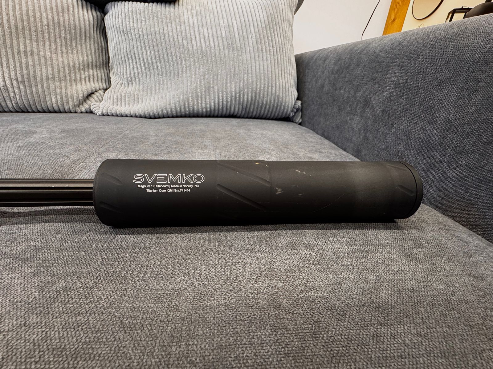 Sauer 505 Synchro XT 6,5 PRC, longitud del cañón 560mm cañón pesado de 19mm estriado incluido silenciador SVEMKO Magnum