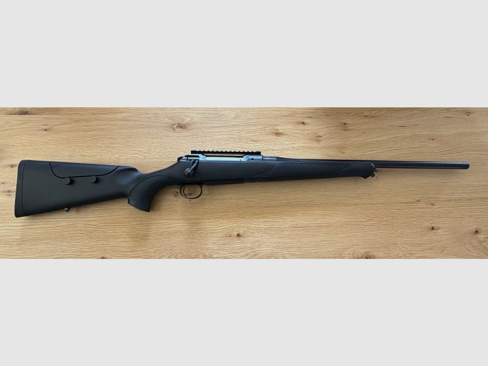 Sauer 101 XTA M15x1 muzzle thread, Picatinny rail, incl. 2 magazines, image 1 of 6