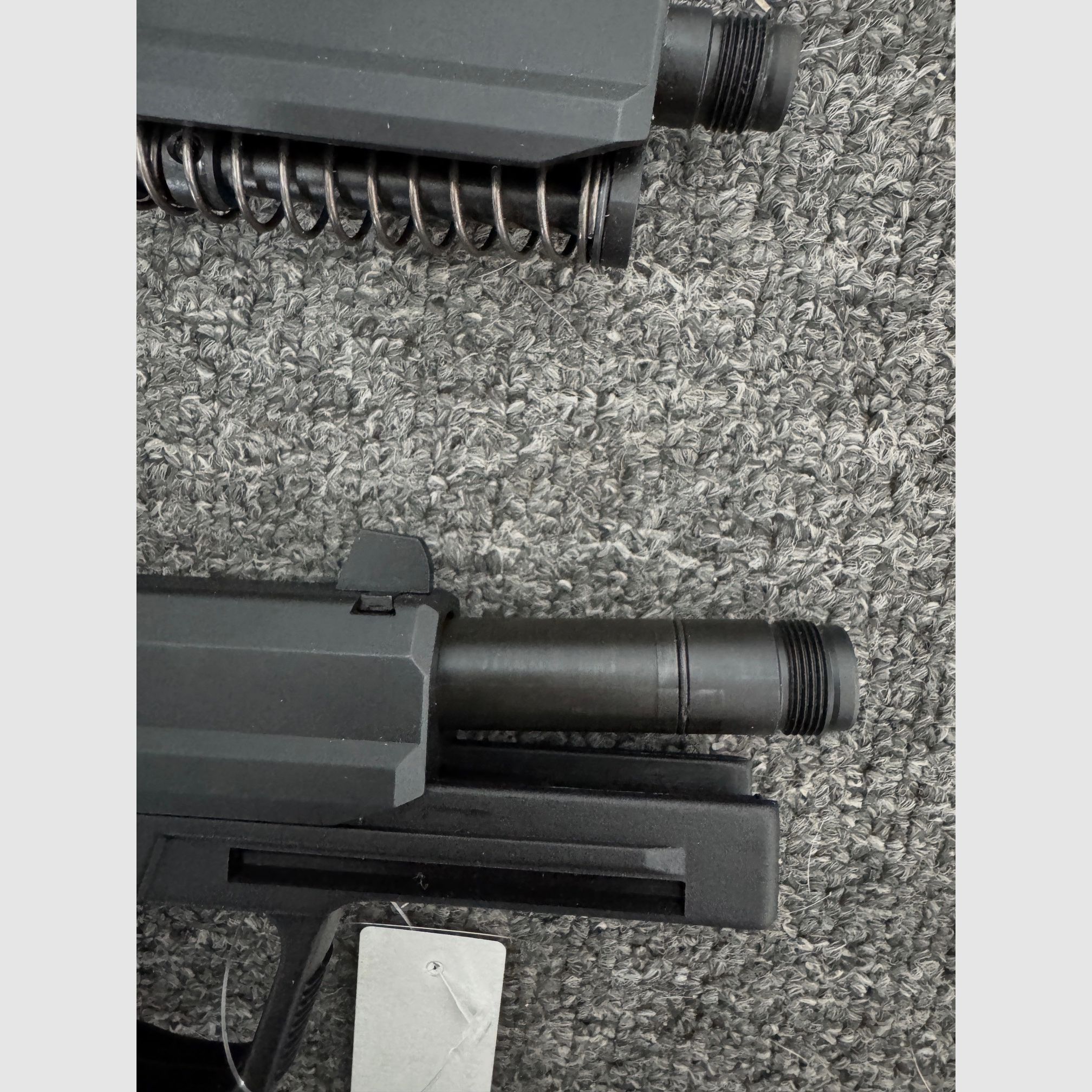 Heckler & Koch USP Tactical .45 Auto mit MG