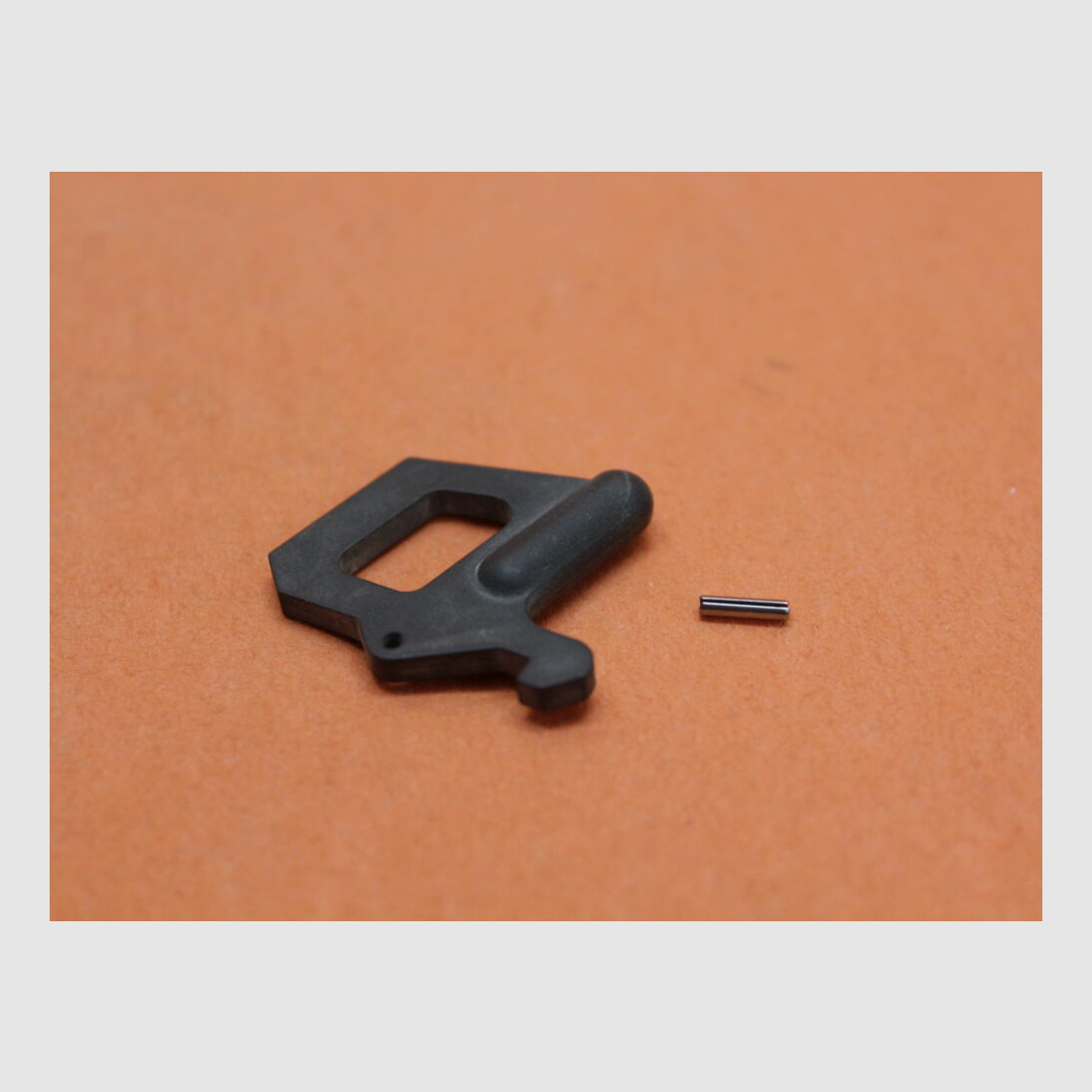 Precision Reflex Inc AR-15: Oplaadhandvat Haak Tactisch PRI "Grote Haak" (05-0041) Klink voor Spannschieber