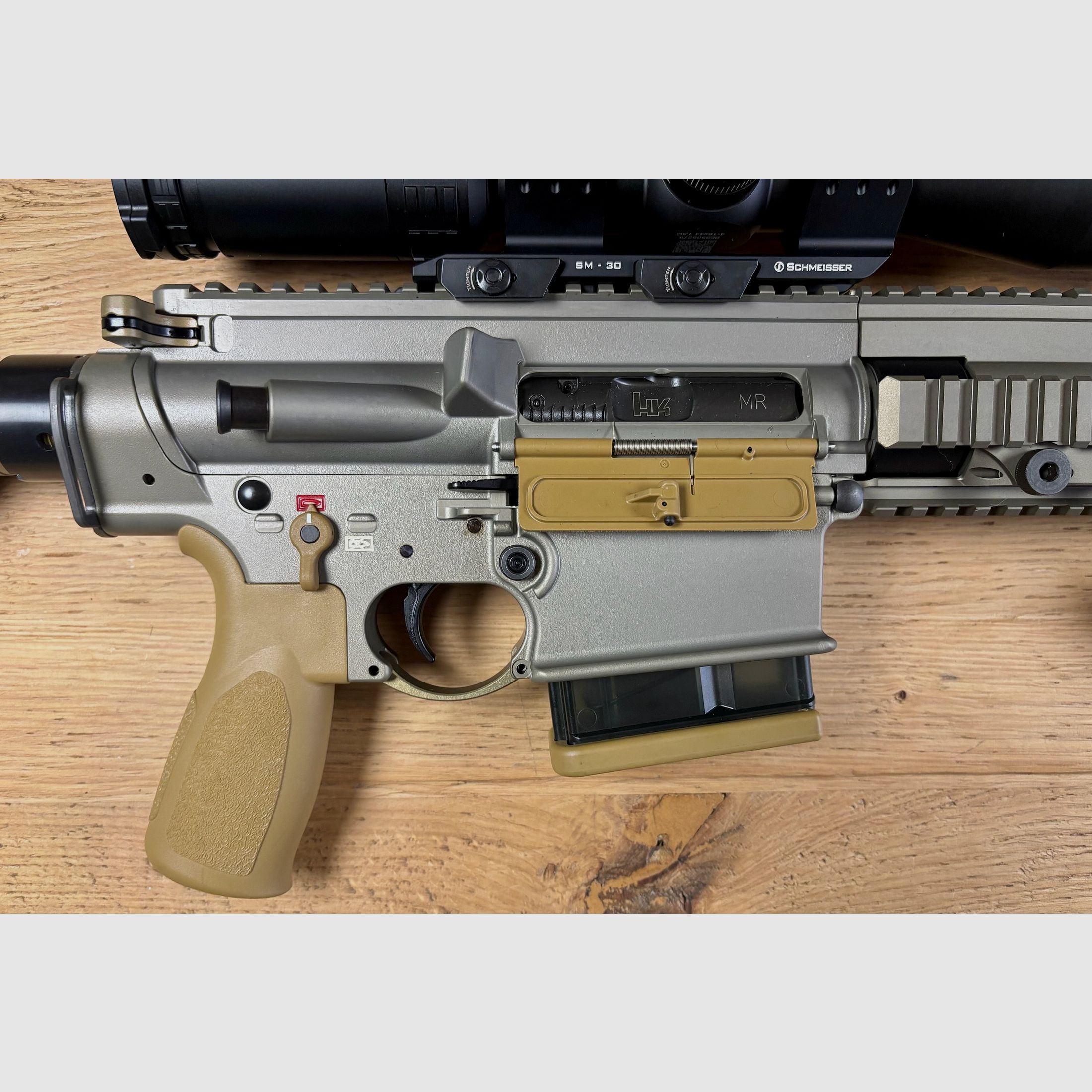 Heckler & Koch HK MR 308 A3 - Sandfarben - inkl. ZF Falke 4-16x44 TAC Karbon Zweibein