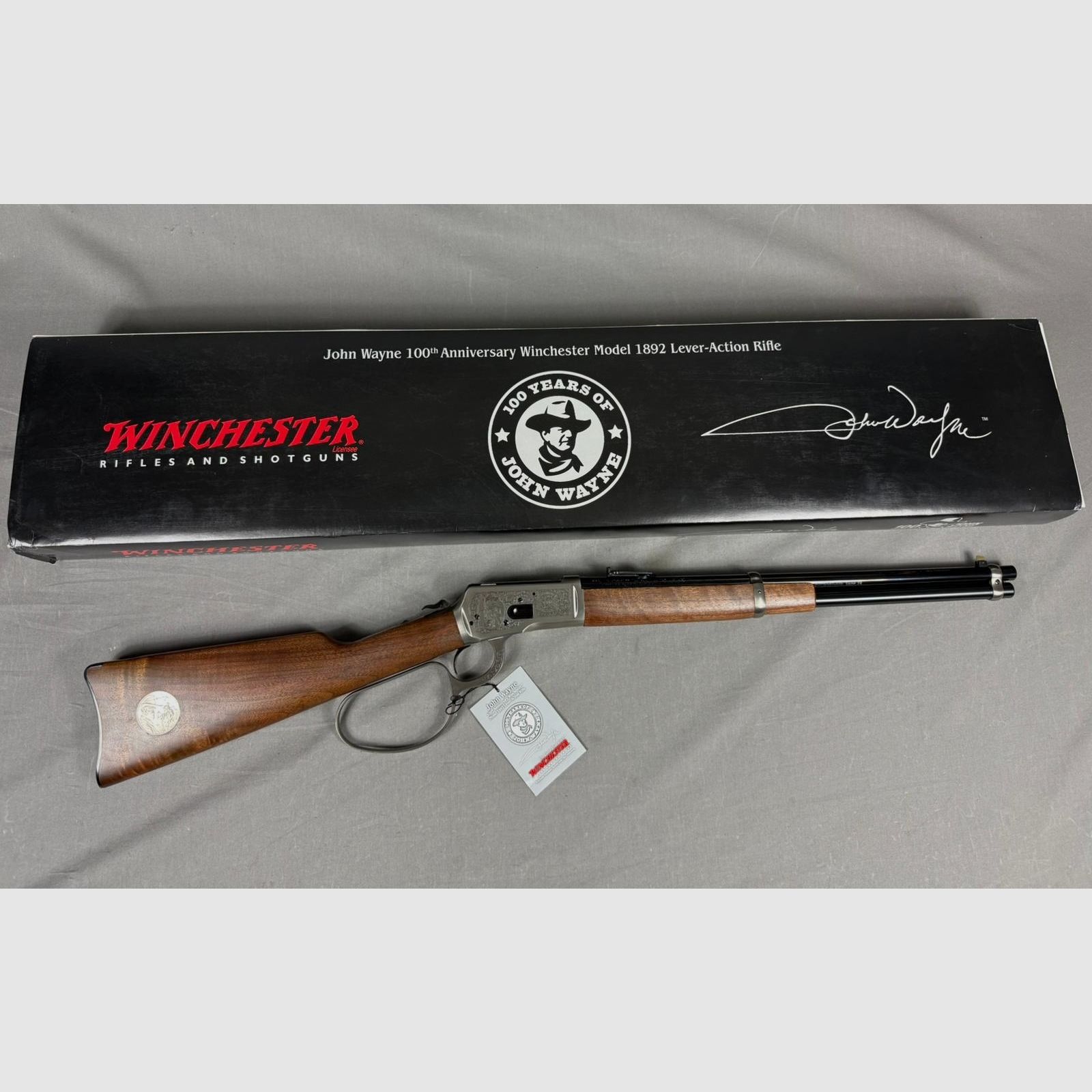 Winchester Mod. 1892  "John Wayne 100th Anniversary Custom Grade"   (.44-40 WCF)
