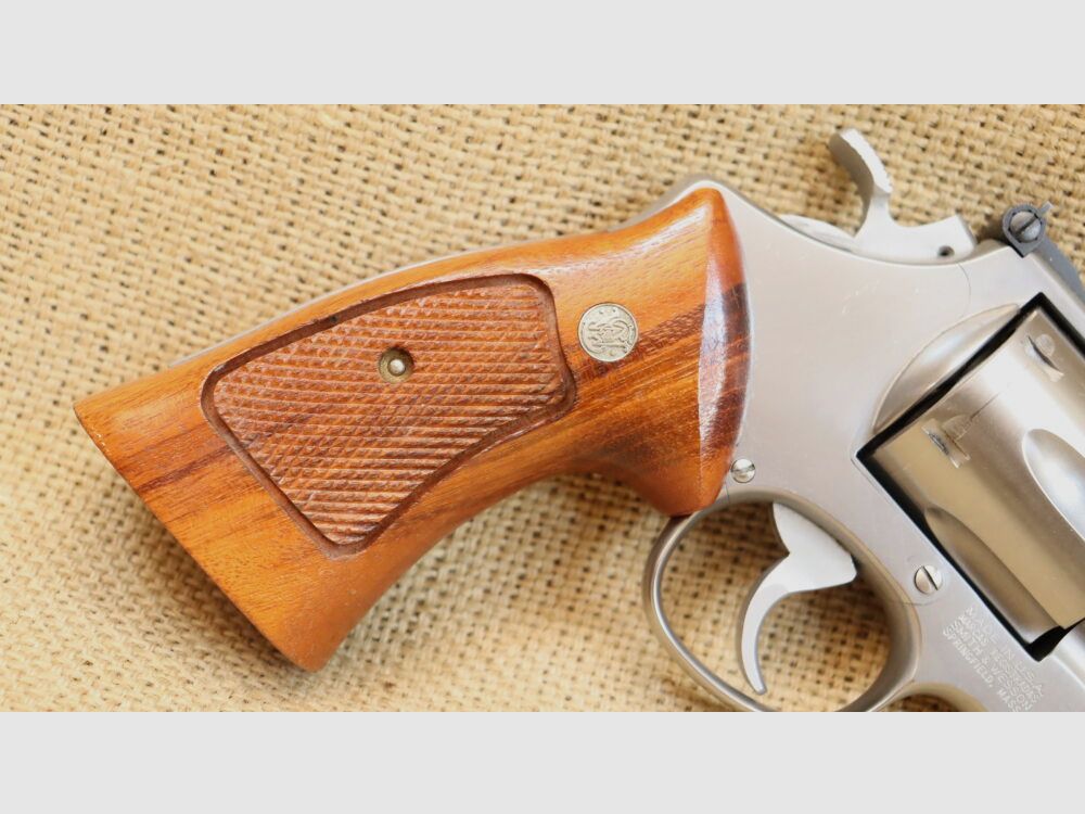 Smith & Wesson 629-2 .44RemMag