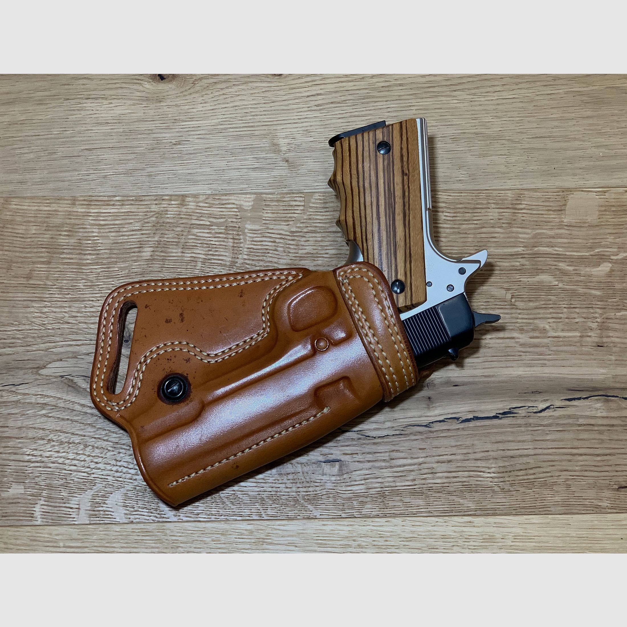 Galco S.O.B. Lederholster passend für die Colt Government/ Browning Hi Power, OHNE Pistole