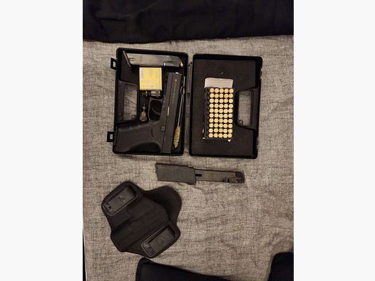Zoraki 917 Black/Chrome with accessories (PTB 947)
