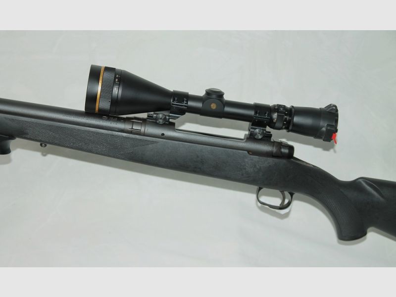 Savage 110 Tactical Kal. .300Win Mag mit Leupold ZF und 2-Bein Scharfschützengewehr