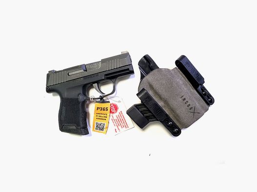Pistolet Sig Sauer P365 kal. 9x19mm + Kabura Safariland Incog X IWB