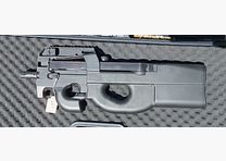 Rifle de decoración FN P90