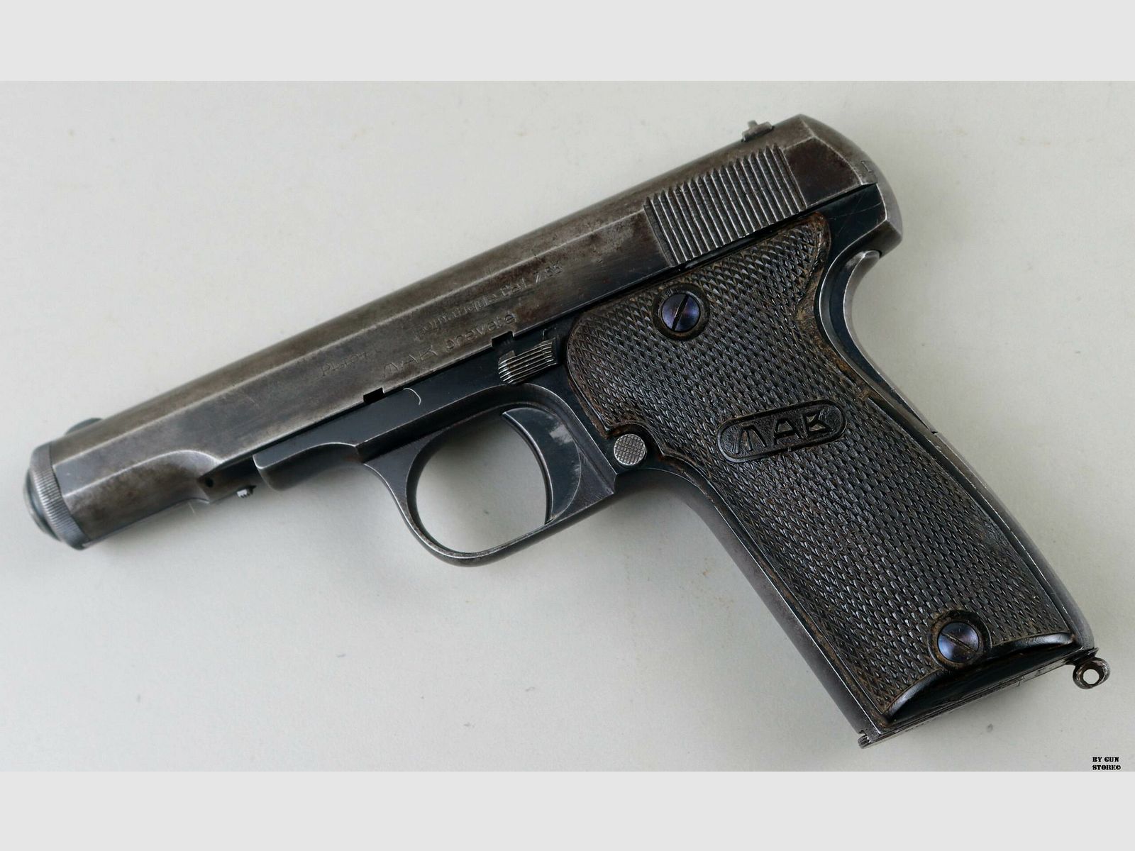 Pistola MAB mod. Brevetè “D” cal. 7,65 mm matr. 11598, immagine 2 di 6