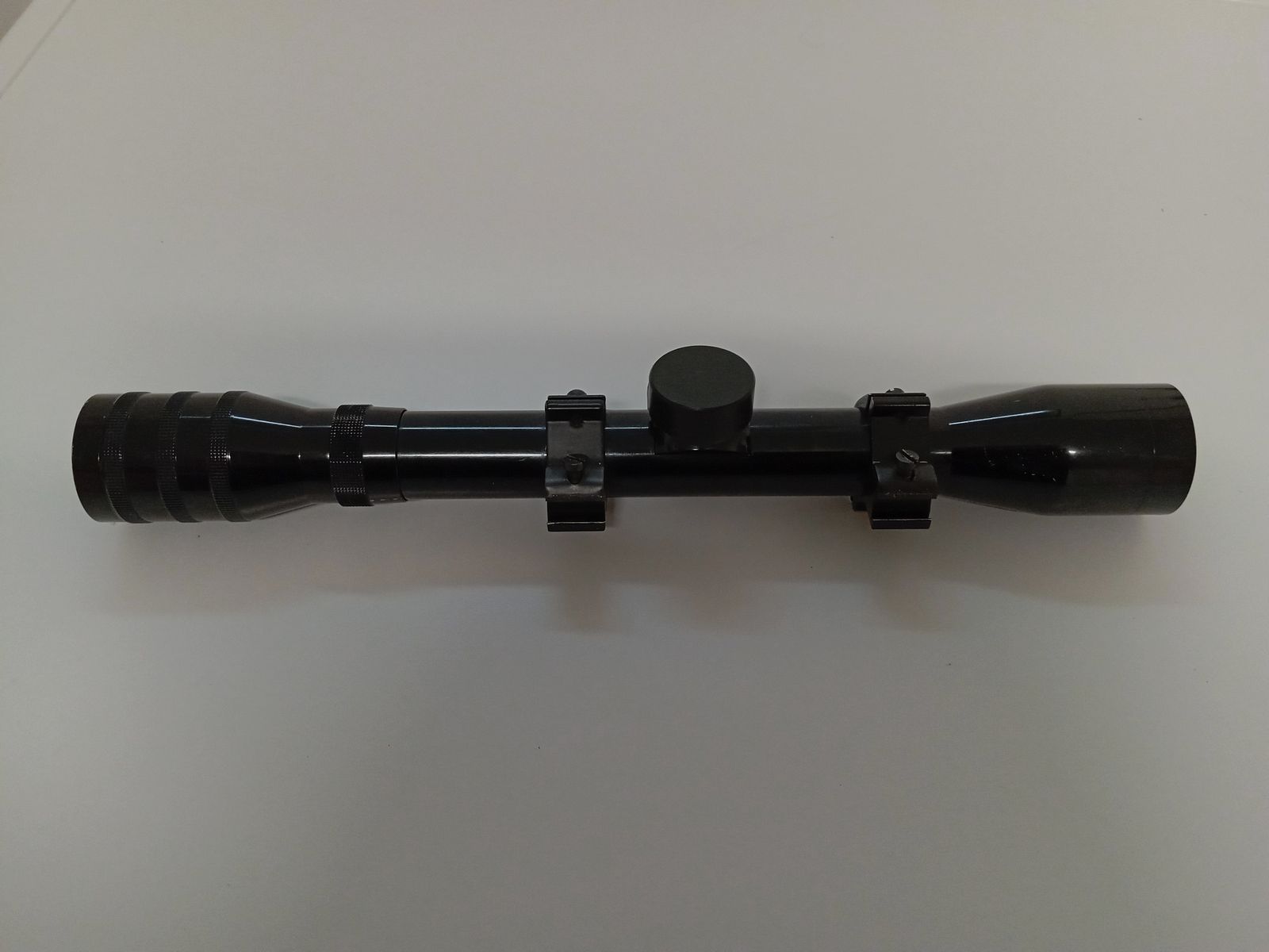 Telescopio de caza 4X32 en buen estado