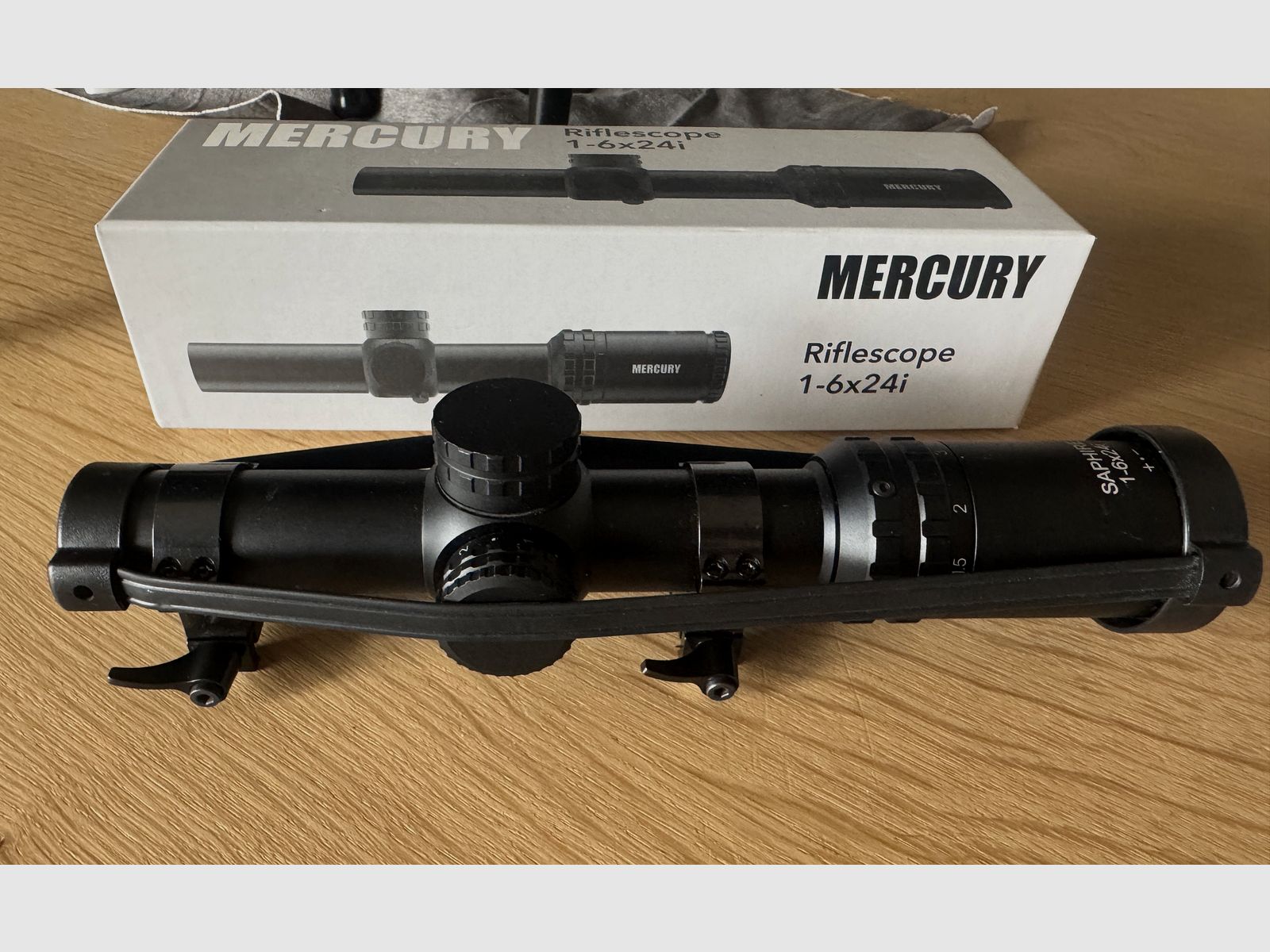 Mercury Saphire 1-6x24i stalking scope