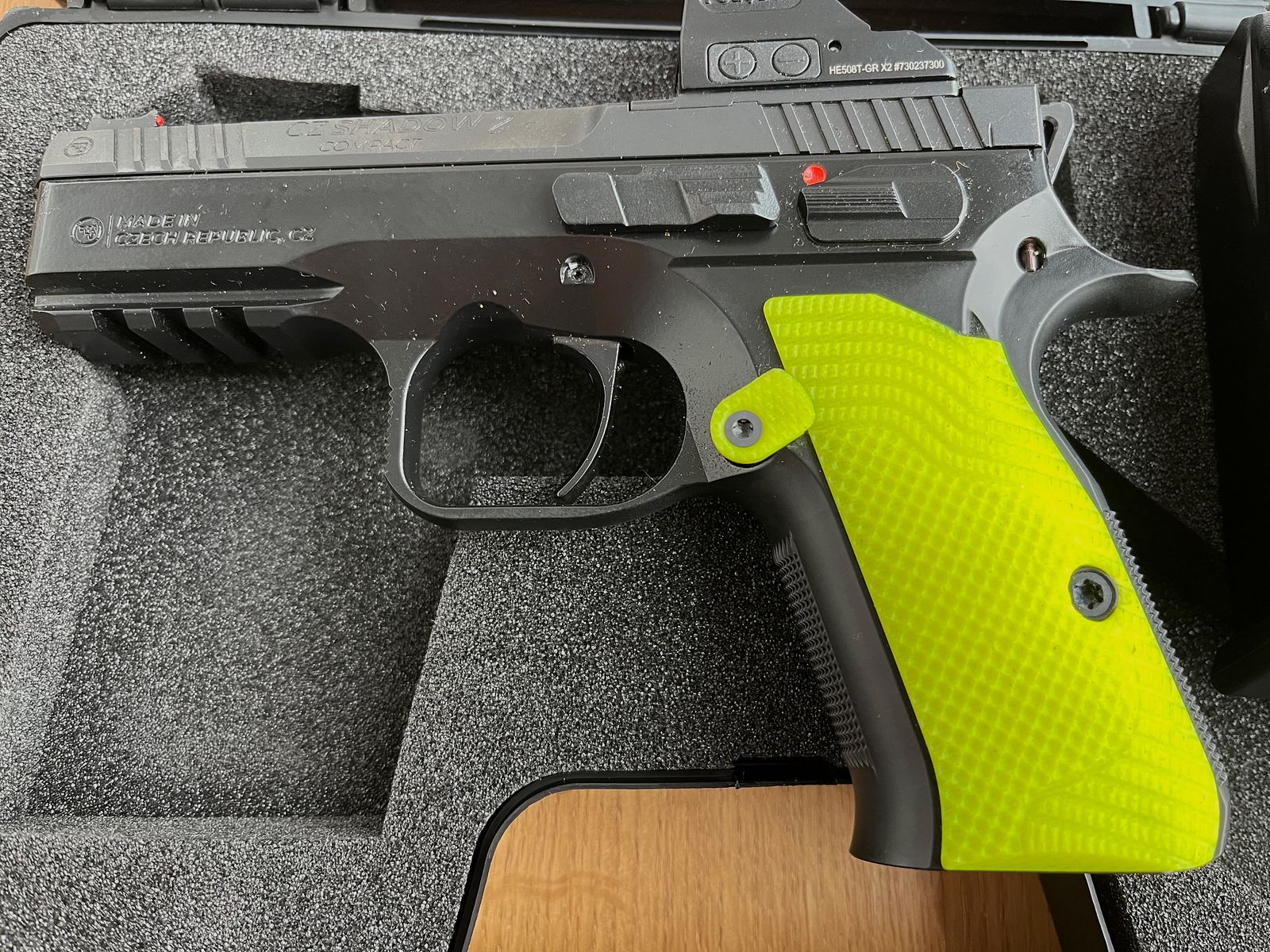 Top CZ Shadow 2 Compact mit Werks SAO Umbau