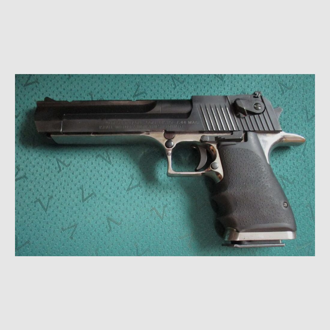 Pistol Israel Military Industries IMI Desert Eagle Duotone .50AE with WL Desert Eagle