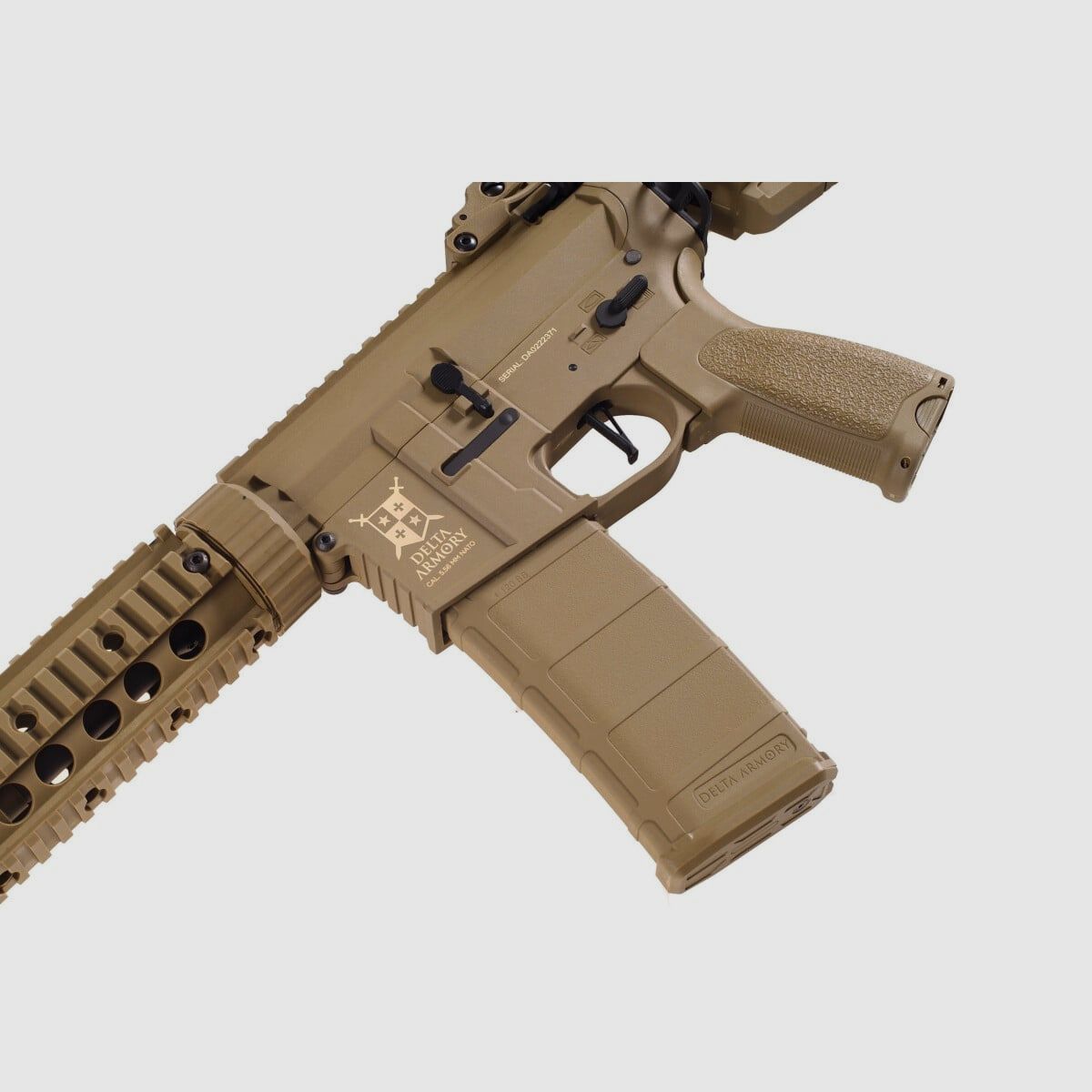 AR15 SilentOps 7 pulgadas CHARLIE Tan S-AEG Rifle Airsoft Libre a partir de 18 Años | Delta Armory
