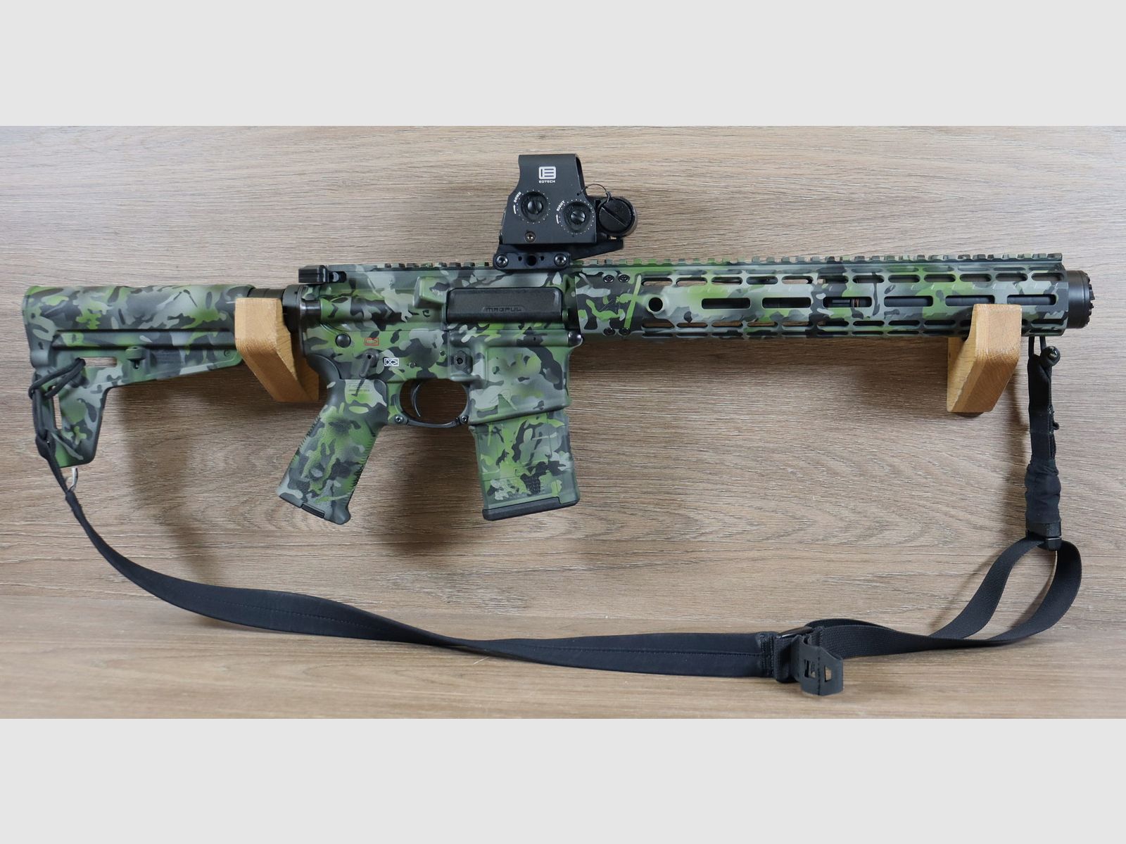 Aero 7 » Custom Cerakote + Schalldämpfer Acheron ACS Hexalug + Eotech, Bild 1 von 2