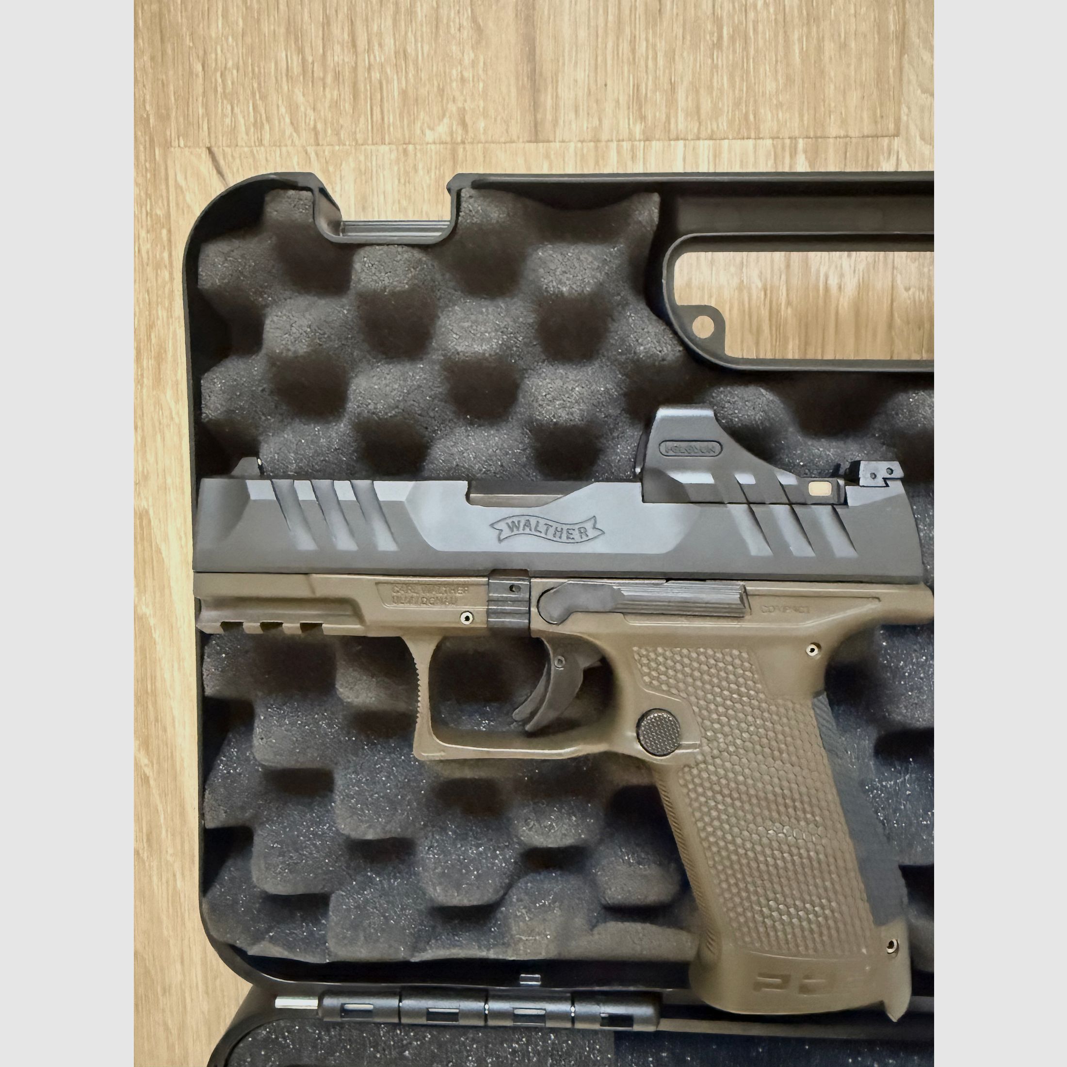 Walther PDP Compact inkl.  Holosun SCS-PDP-GR