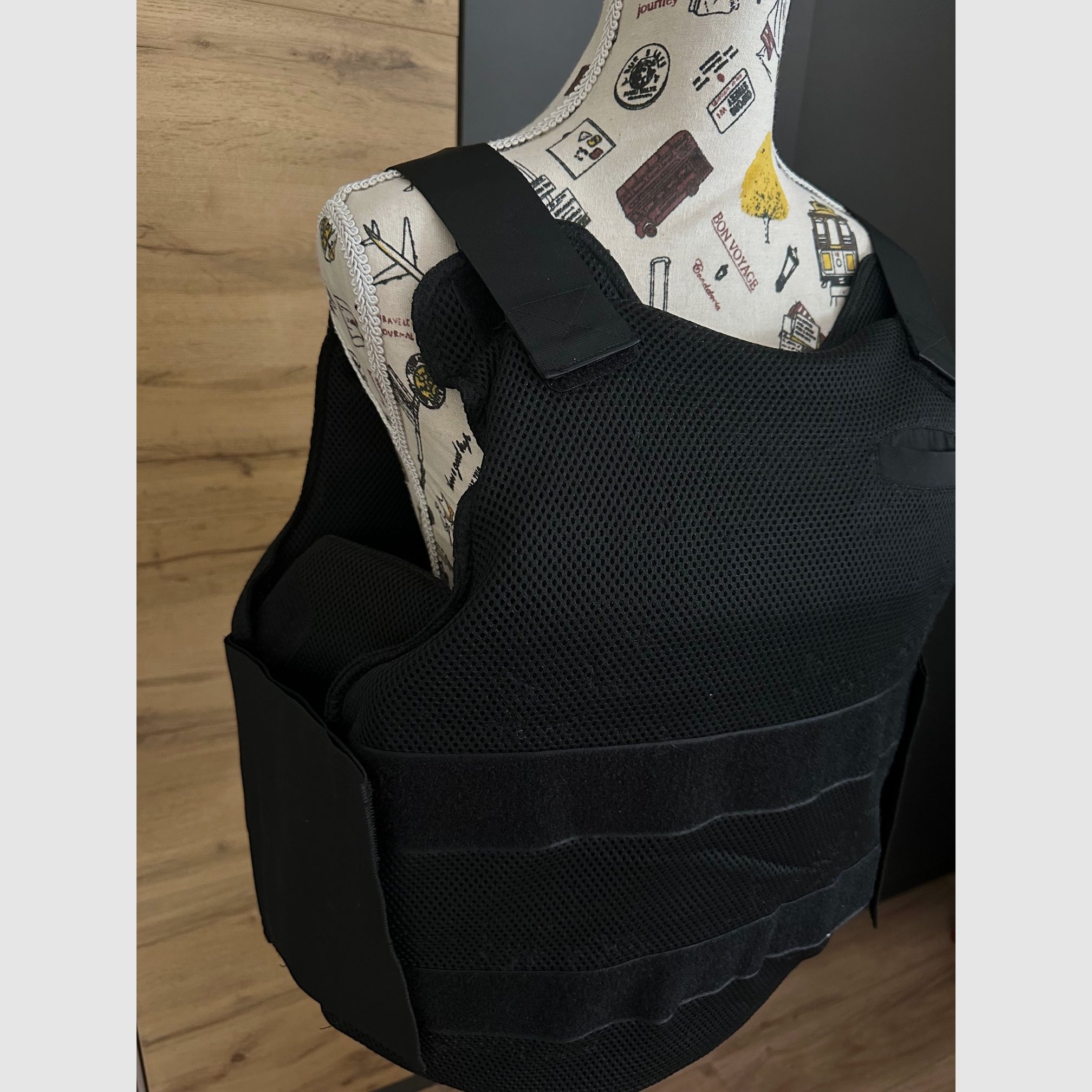 Armadillo Tex Unterziehweste stichfest zertifiziert VPAM KDIW 2004 K1 mit Flankenschutz