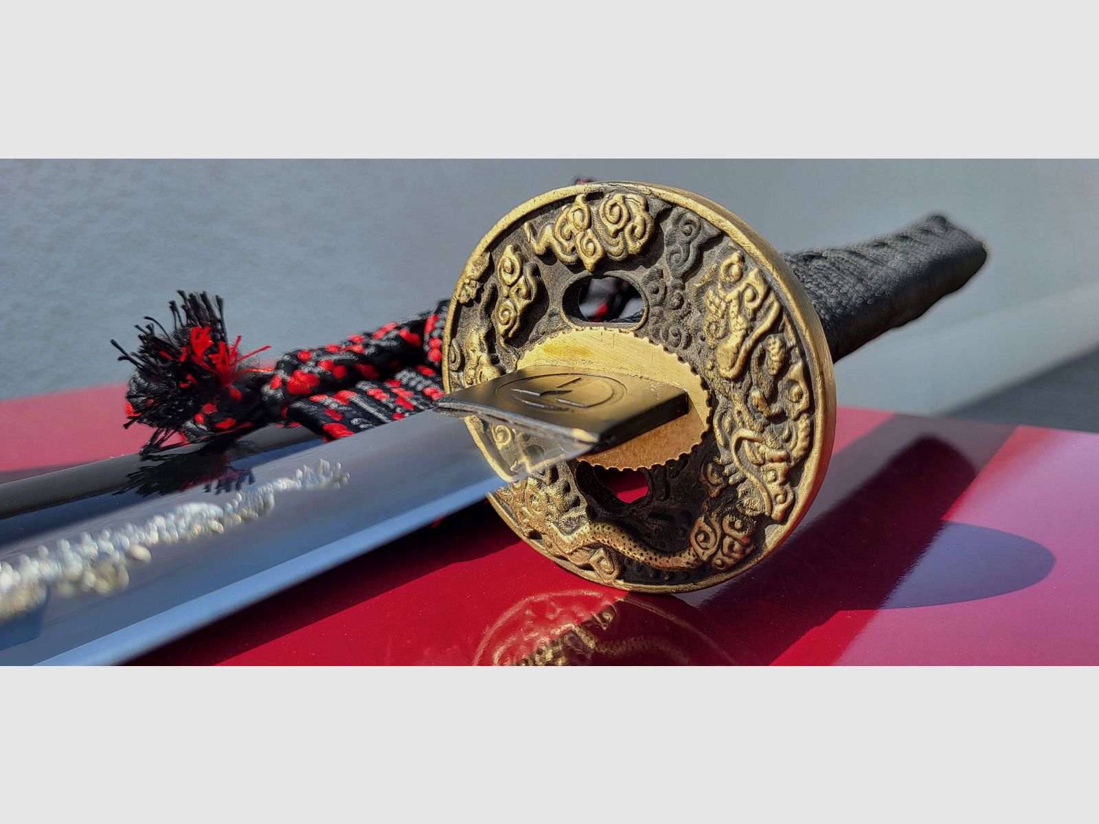 Katana Toshiro Tenryu, schwarz, mit eingraviertem Drachen auf Saya