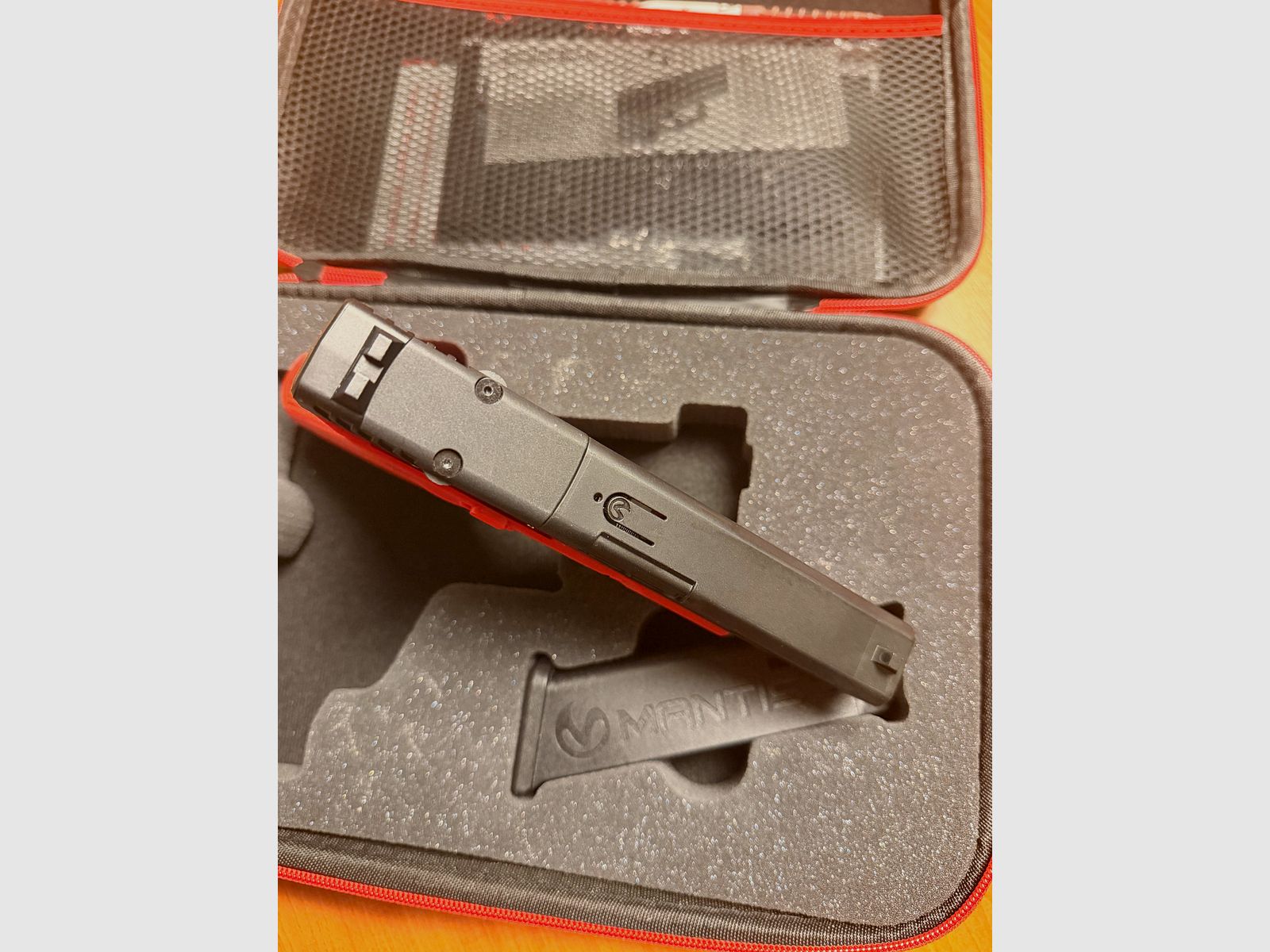 MANTIS TitanX Smart Laser training pistol – Model 702 (G45)