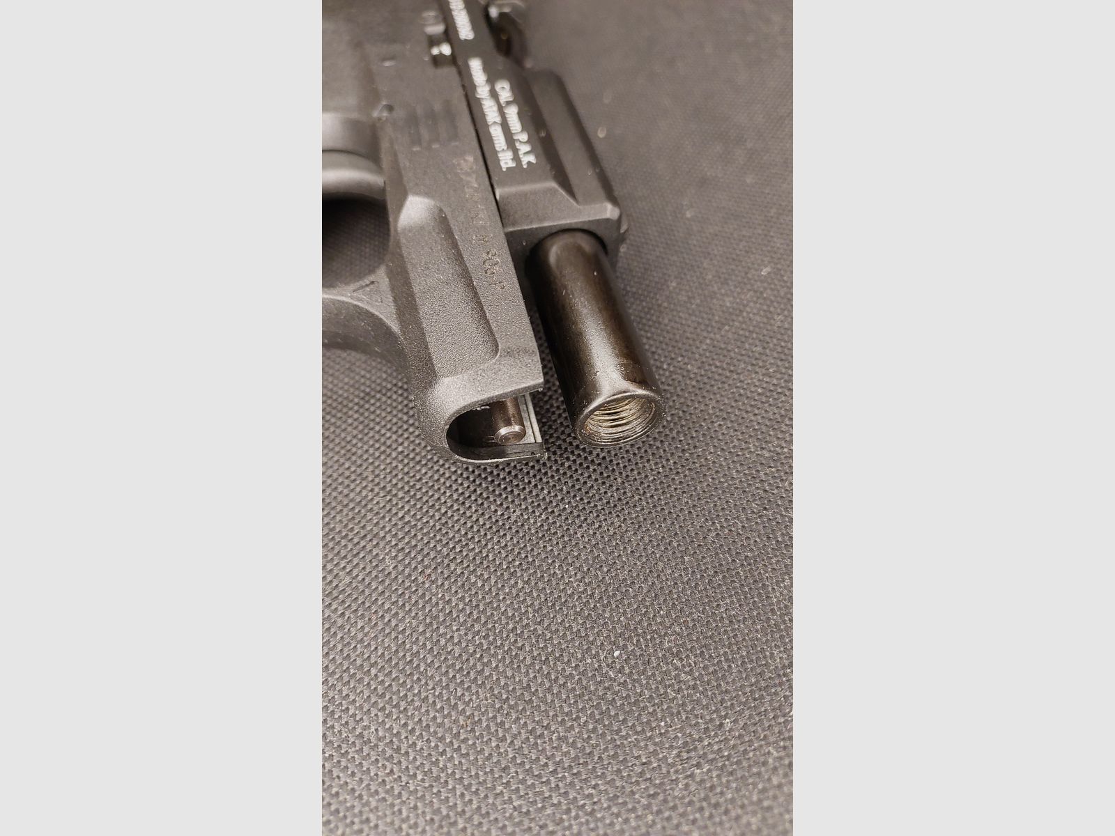 Zoraki 906-P blank firing pistol blued black 9mm P.A.K. (PTB 1099) - 906 like new!