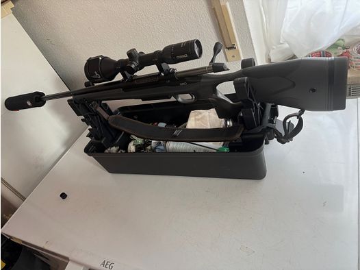 Sako S20 mit Glas und Schalldämpfer 