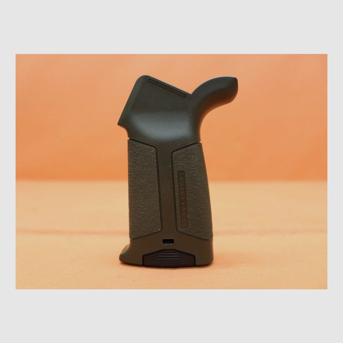 HERA AR-15: Empuñadura de pistola HERA H15G Polímero O.D.Verde, imagen 2 de 3