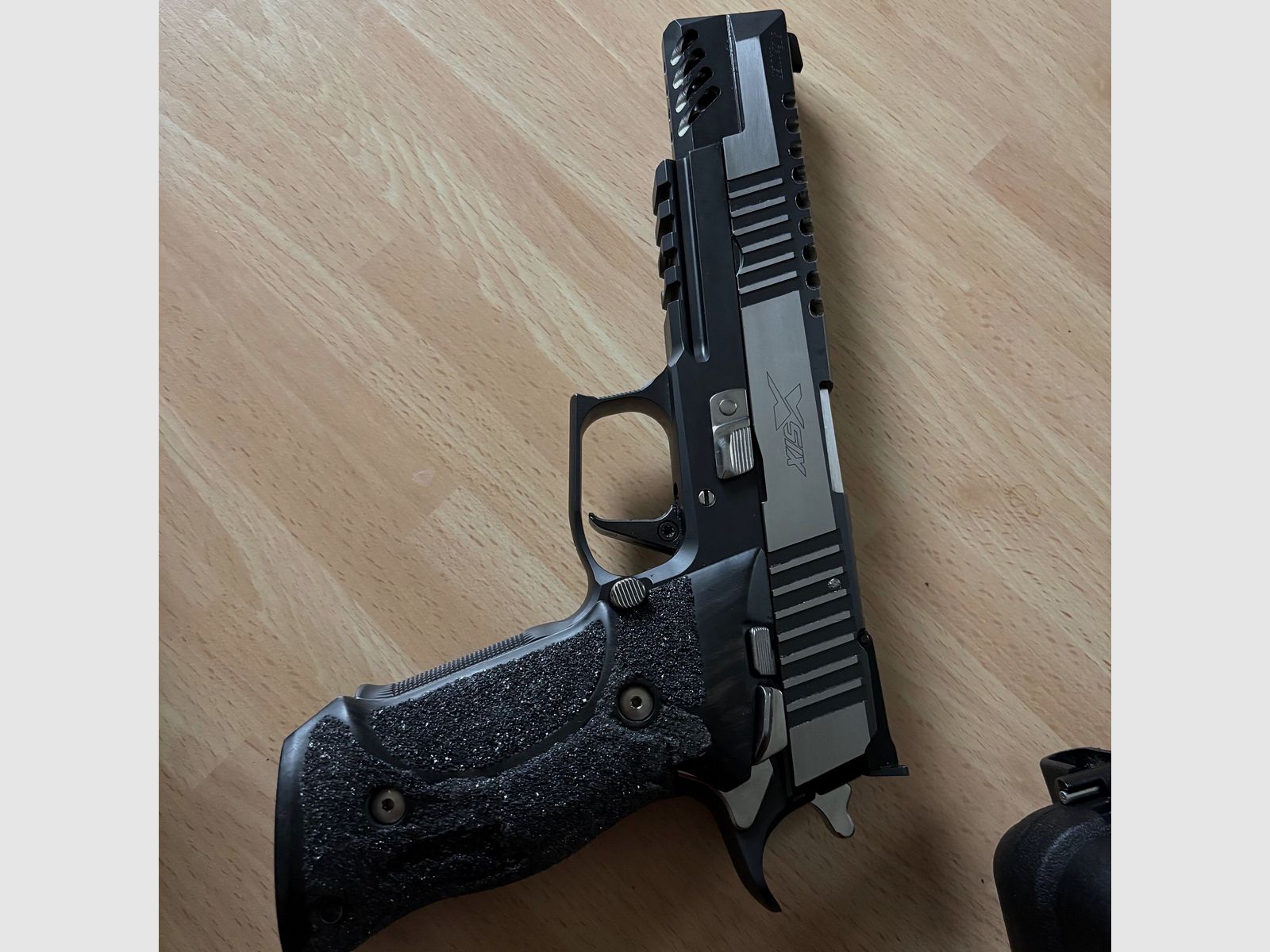 Sig Sauer P220xsix HBQ cal 45 avec système interchangeable 9mm Luger