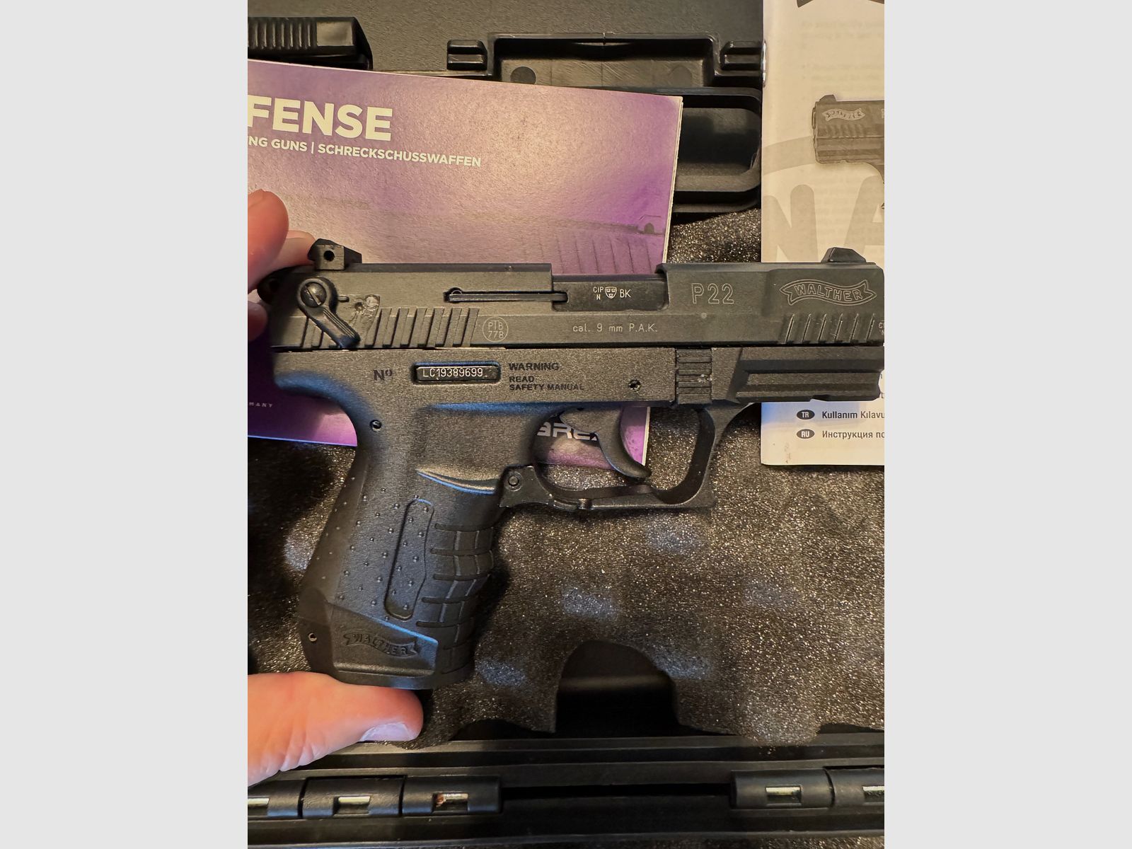Walther P22 Gas-Signal cal. 9mm P.A.K.