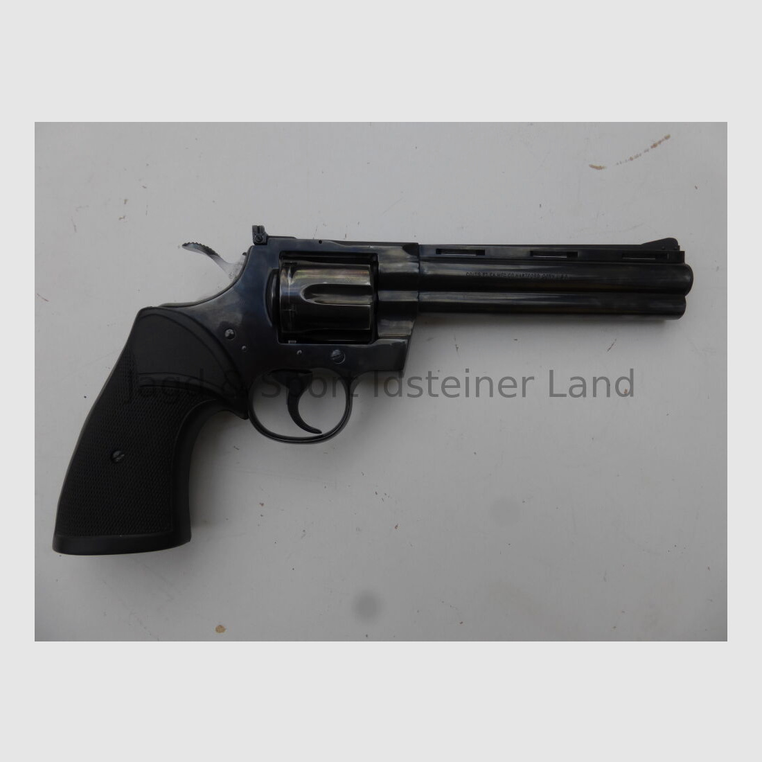 Colt Python LL: 6"/152mm
