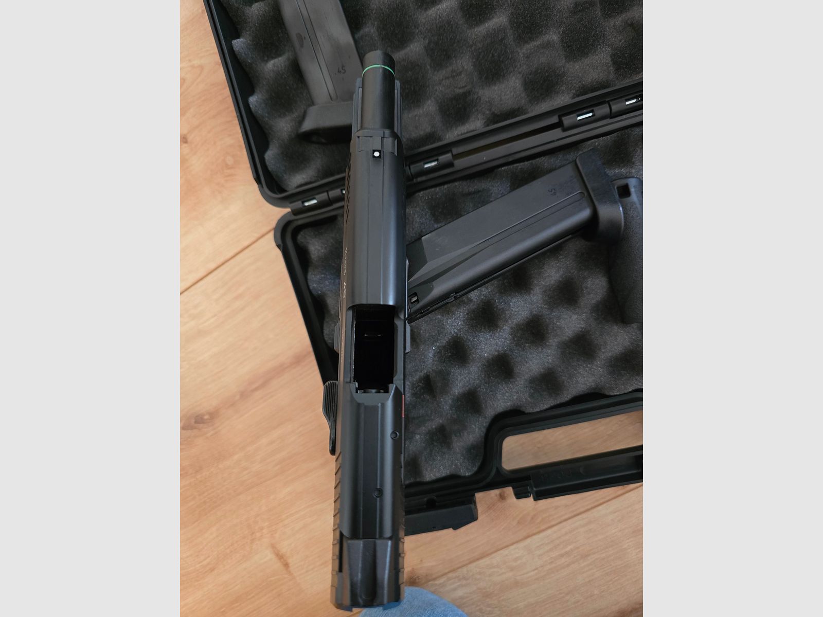 HK 45 Auto Airsoft Metallversion mit viel Zubehör