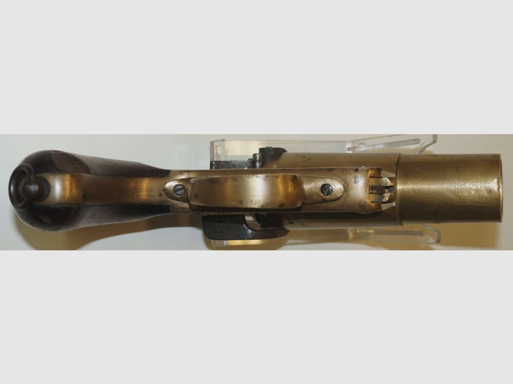 Cogswell & Harrison flare gun, Cogswell & Harrison, brass barrel and housing, small defect (spring break)