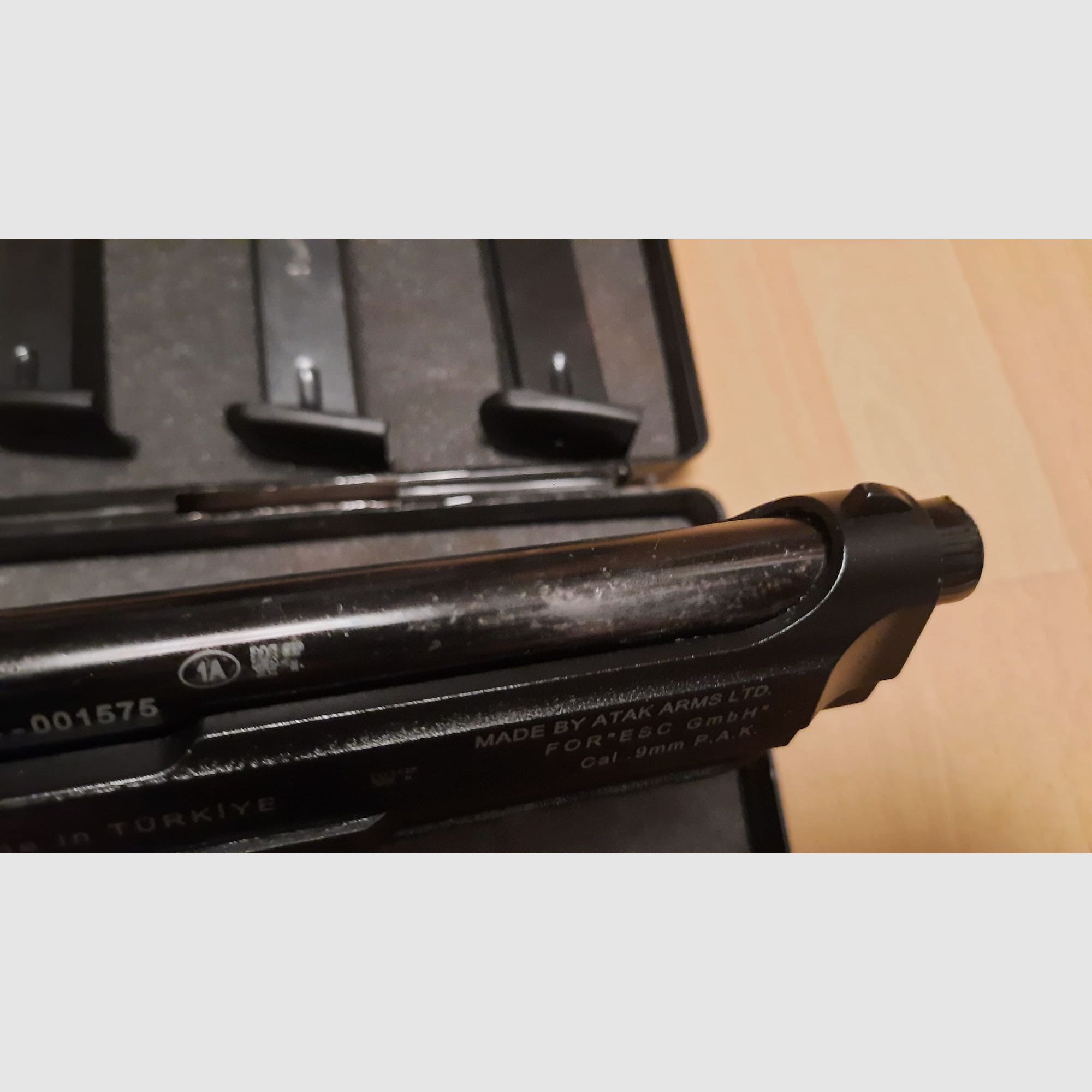 Zoraki 918 Schreckschusspistole Schwarz 9mm P.A.K. mit 2 extra Magazinen