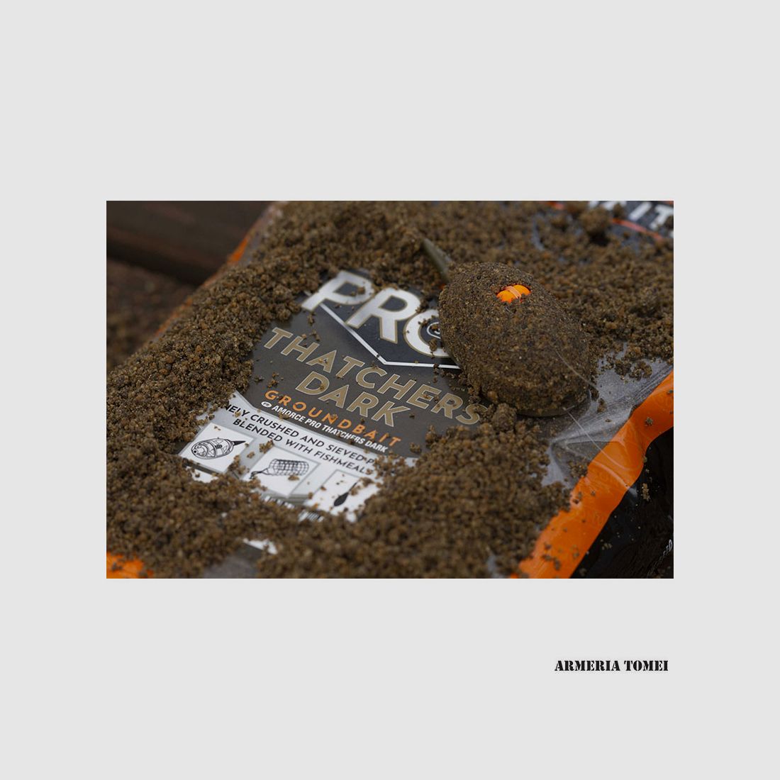 SONUBAITS – PRO GROUNDBAIT THATCHERS DARK 900g, image 2 of 2