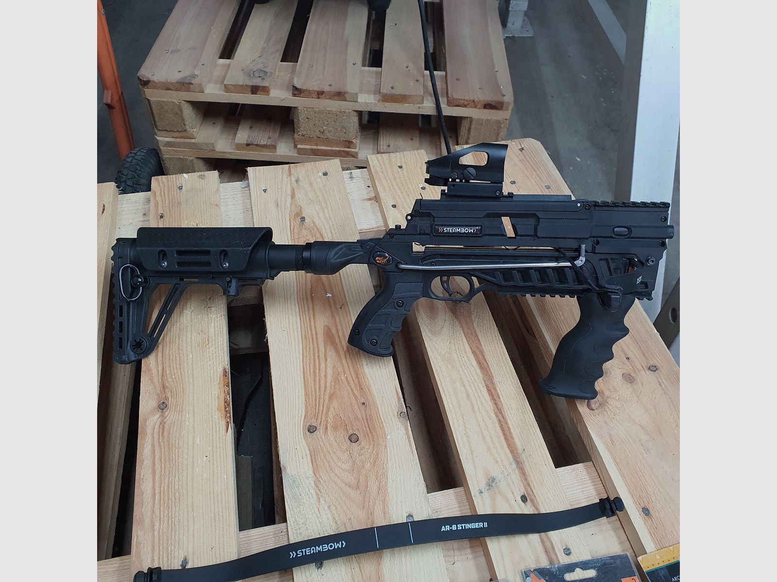  Steambow AR-6 Stinger II Tactical Armbrust mit viel zubehör!