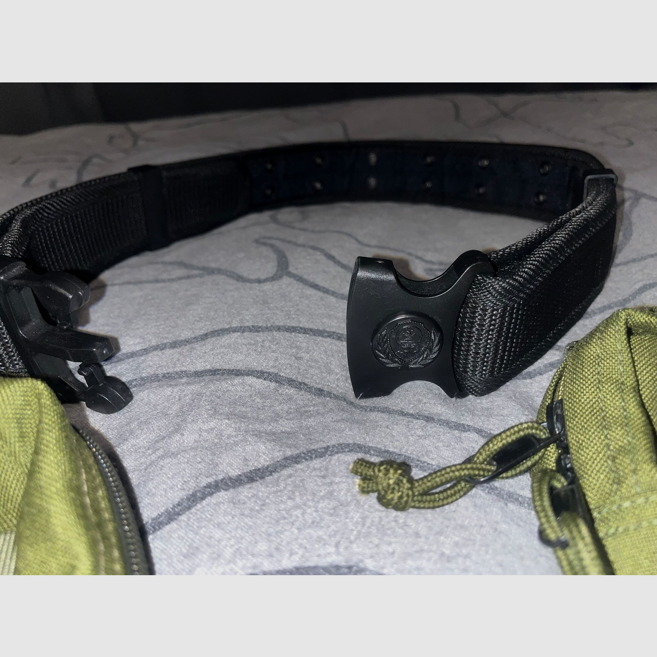 Ausrüstungsset 3 Taschen, Pistolenholster und Einsatzgürtel