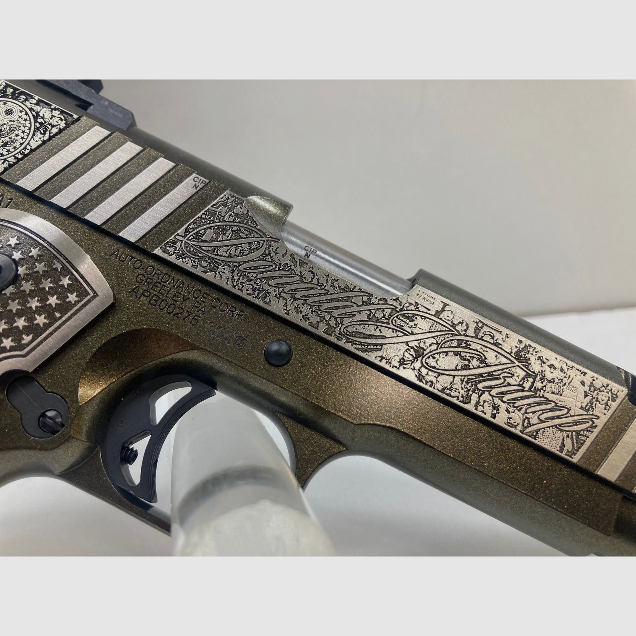 Auto-Ordnance 1911A1 Trump « Cri de ralliement » 5″ .45 ACP