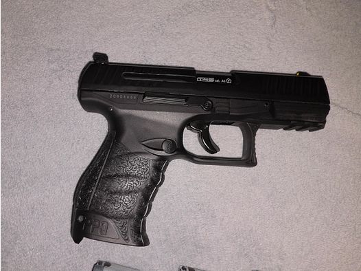 Walther PPQ T4E cal. 43 inkl. 3 Magazine - Top Zustand