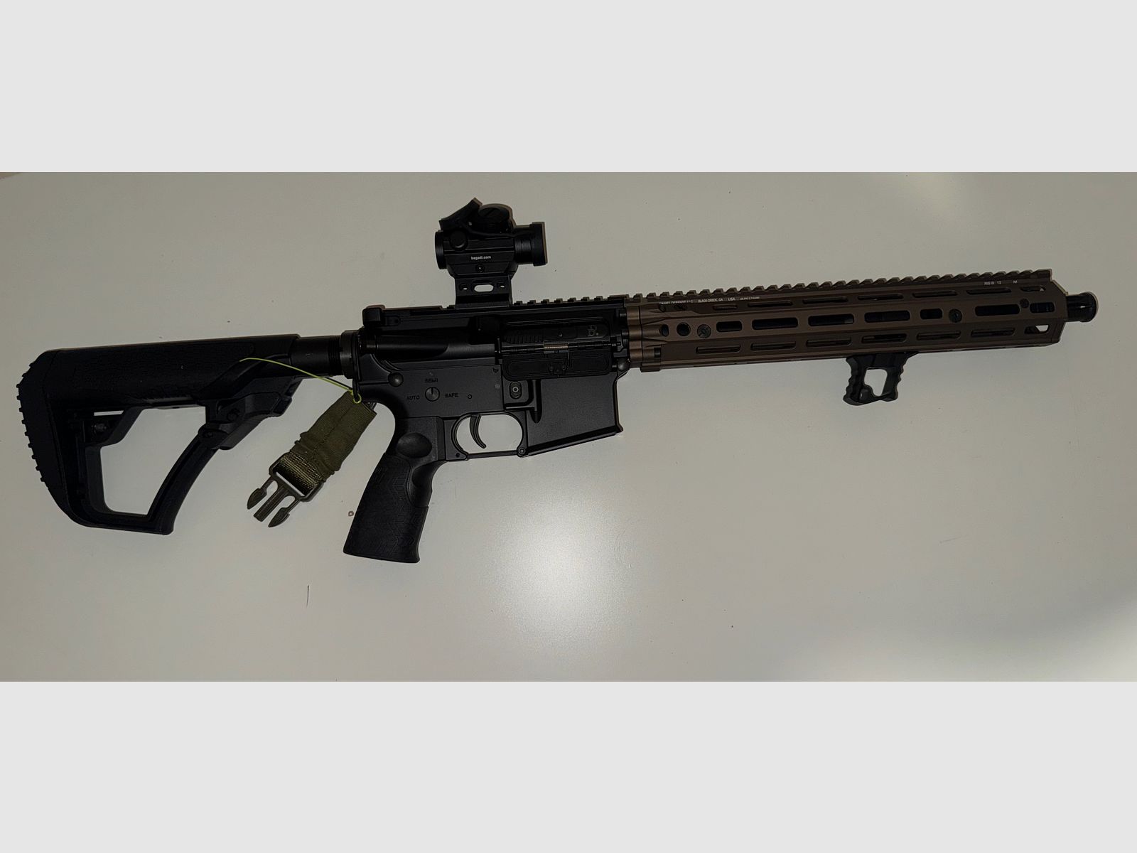 Airsoft complete set: Begadi M4 NOVA + new Glock 19 + gear – like new Price: €989.99 VB