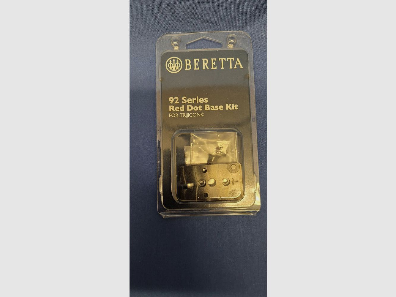 Plaque de montage Beretta Série 92 avec glissière RDO pour viseurs point rouge Trijicon, Osight avec vis, image 1 sur 2