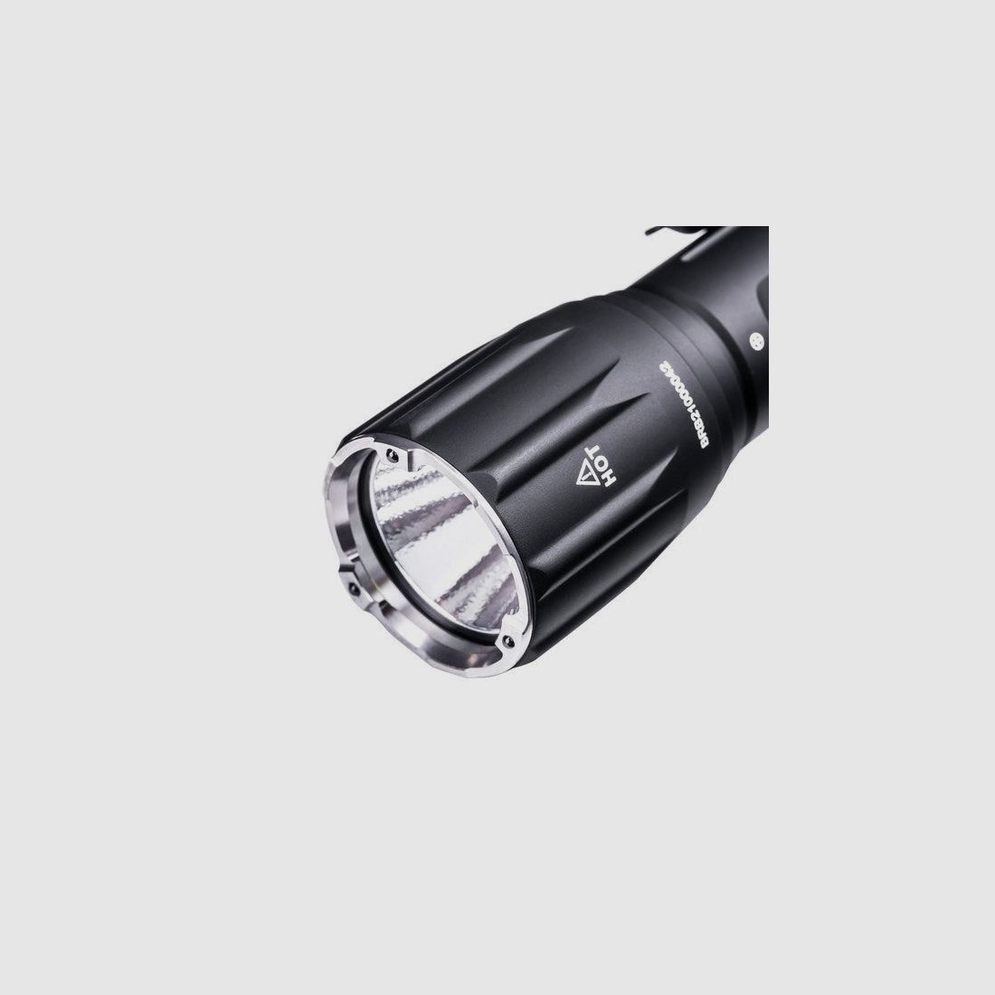 NEXTORCH TA41 – Lampe tactique 2 600 lumens avec système de charge USB