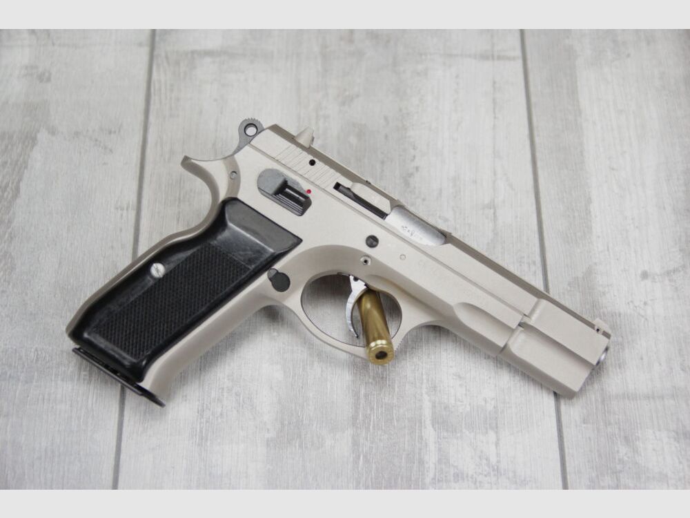 Norinco NZ85B matowy chromowany lub czarny replikat CZ75