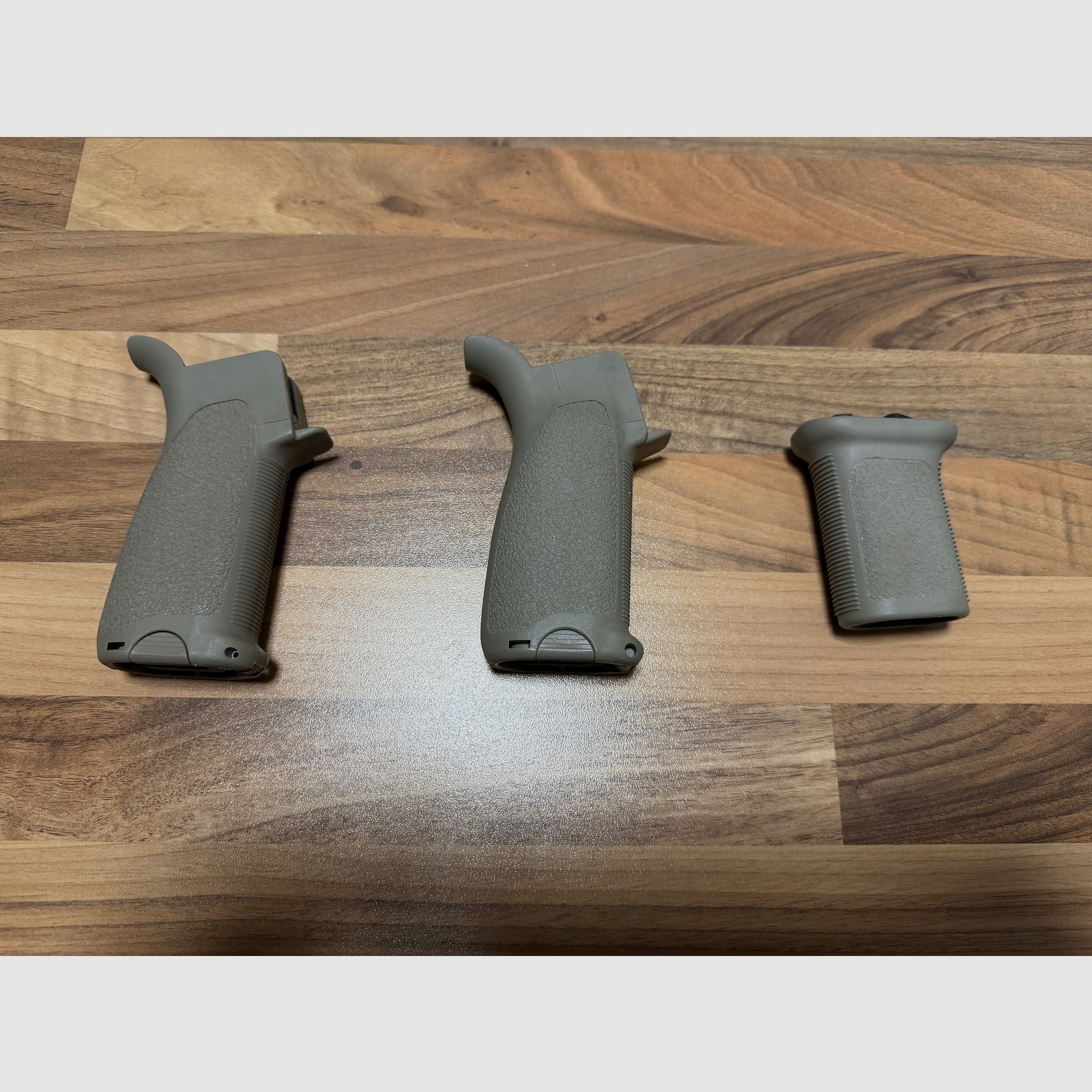 2x BCM Pistol Grip & 1x Foregrip