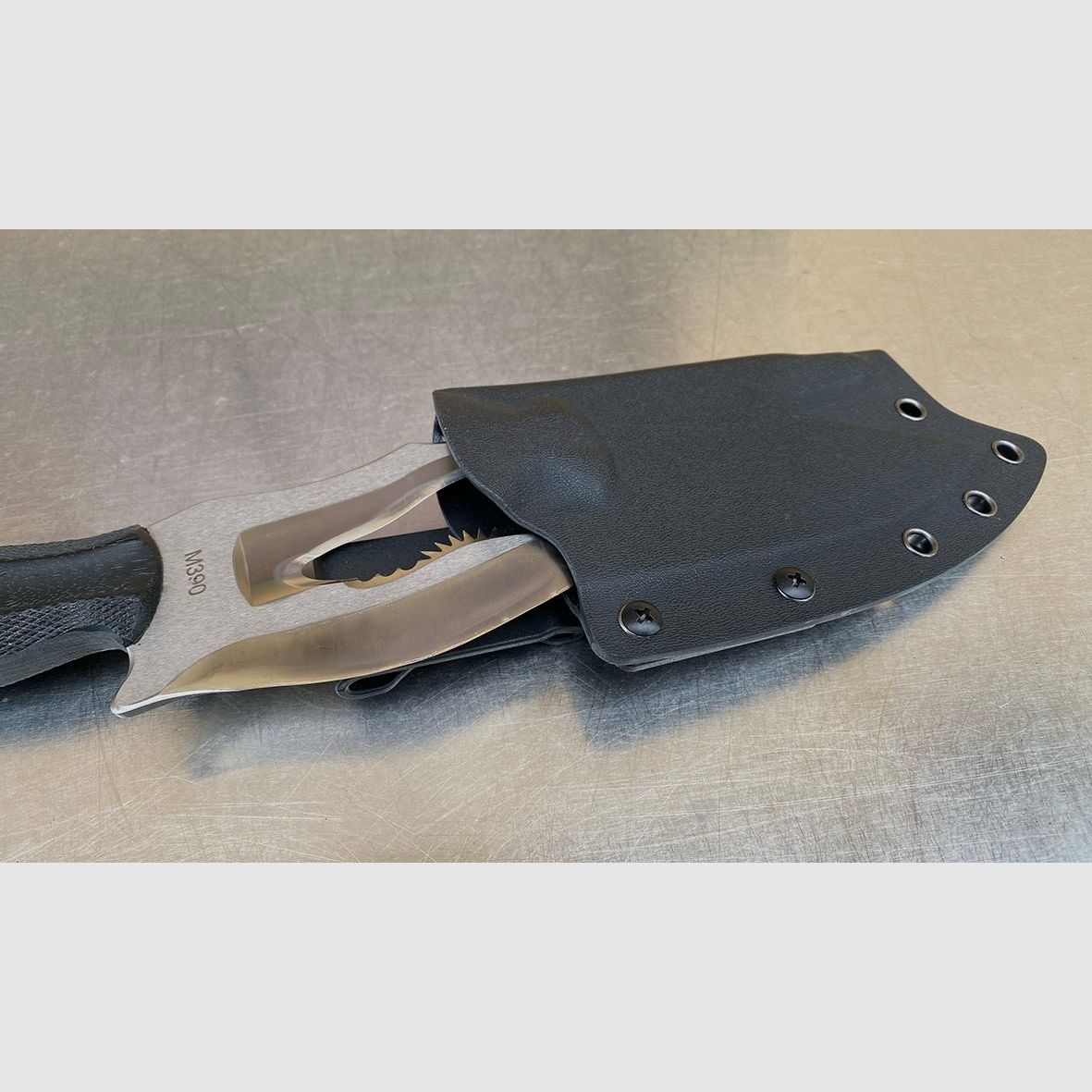 Leomatik - Skinning Knife