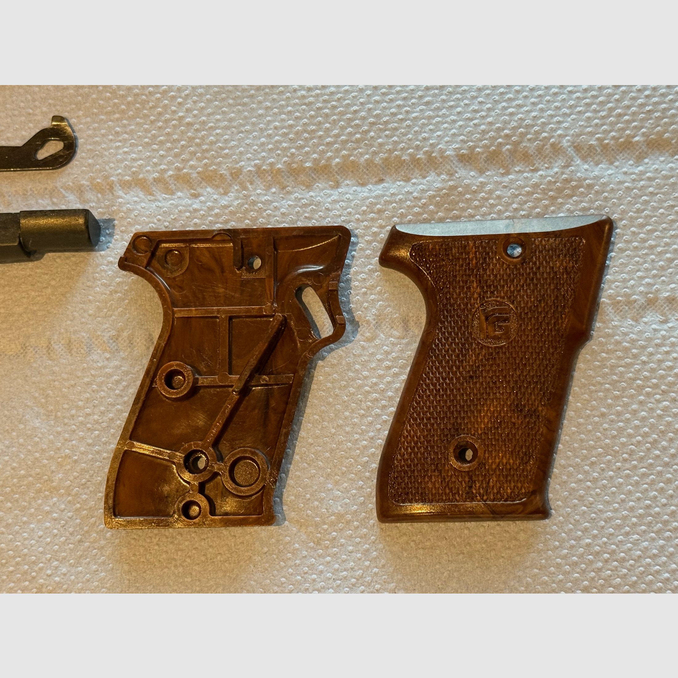 Röhm RG300 – Compact blank-firing pistol in caliber 6mm Flobert (PTB 327)