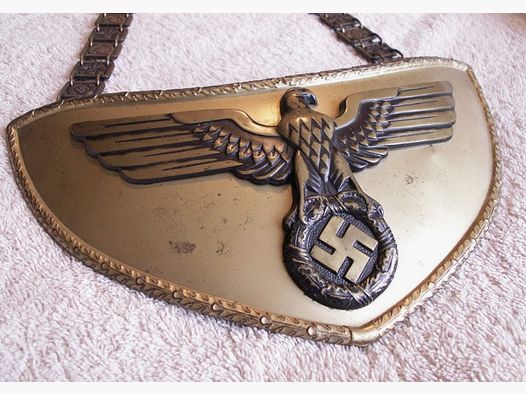 Gorget original del NSDAP de la Segunda Guerra Mundial
