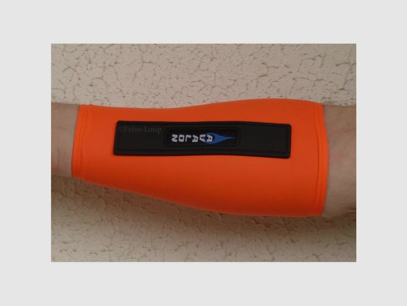 Bracciale Protettivo Stretchyguard - Taglia XL - Resistente e Confortevole - Protezione Efficace nella Caccia, immagine 4 di 5