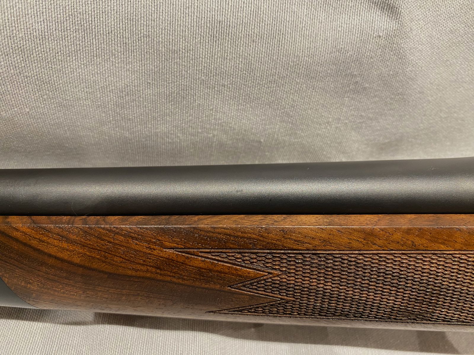 Blaser R8 Holz Standard mit Swarovski Sattelmontage 