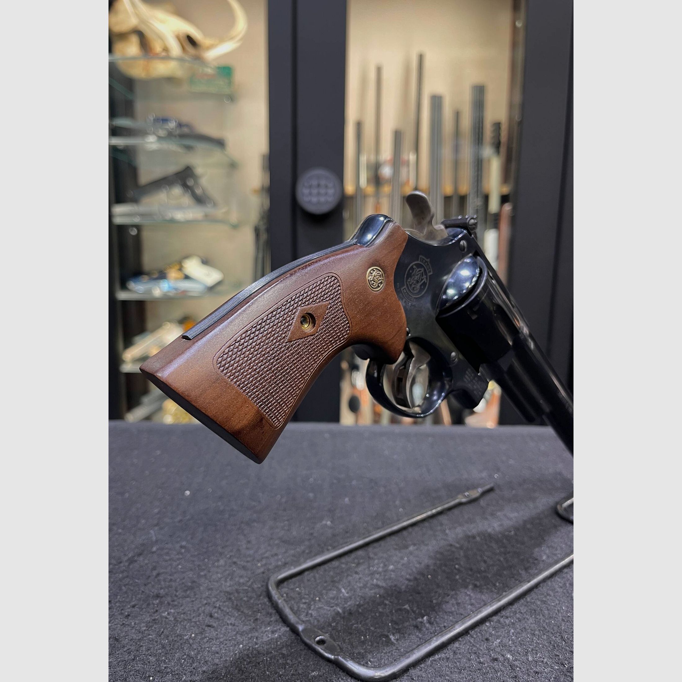 Smith & Wesson mod. 29-10, zdjęcie 13 z 17